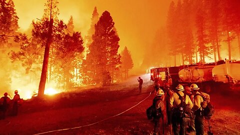 Thousands evacuate as Northern California wildfire spreads