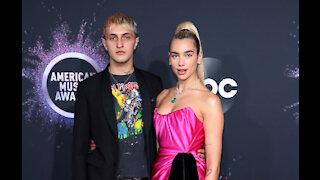 Anwar Hadid wowed Dua Lipa with his cooking skills