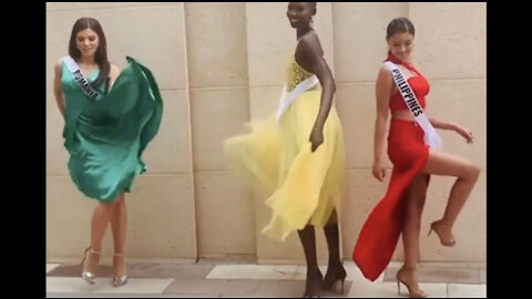 MISS UNIVERSE GIRLS DANCING BACK STAGE