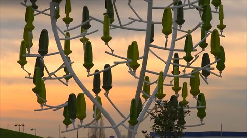 Amazing Wind Tree Sculpture