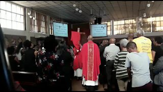 SOUTH AFRICA - Johannesburg - Good Friday service (Video) (yUP)