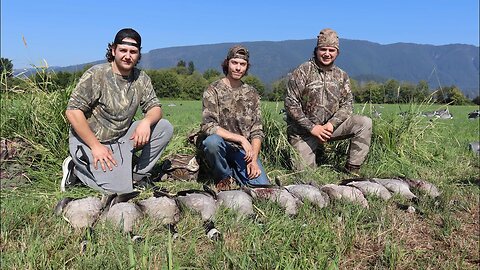 Opening Day Goose Hunt In a Hay Field | 2 GEESE WITH ONE SHOT?!?