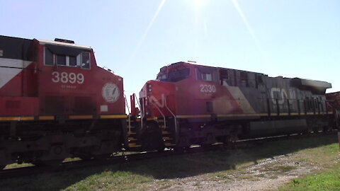 Eastbound Manifest Train In Ontario CN 3805, CN 3899 & CN 2330 Locomotives Sept 19 2021