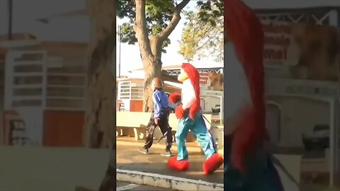 DANÇANDO FOFÃO, BEN10 E HOMEM-ARANHA, OS REIS DOS PASSINHOS DA CARRETA DA ALEGRIA, LIKE