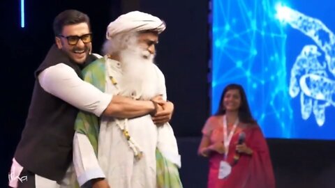 Ranveer Singh and Sadhguru Funny Dance at IIM Bangalore Leadership Summit