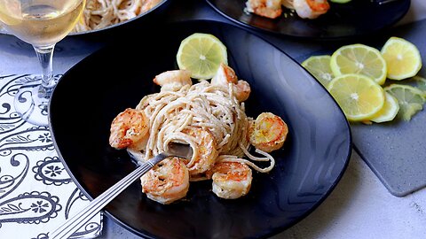 Spaghetti with Shrimp and Lemon Alfredo Sauce