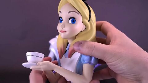 Beast Kingdom Disney Master Craft MC-037SP Alice In Wonderland Alice Special Edition Statue