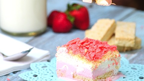 Strawberry Shortcake Icebox Cake