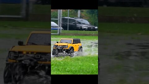 🌧️rc car rain drive😲traxxas TRX4 rc off road #shorts #offroad #rccar