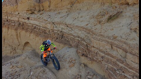 Epic drone footage of beautiful mountain bike course