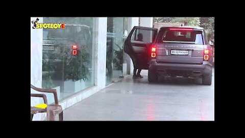 Parineeti Chopra snapped outside her residence | SpotboyE