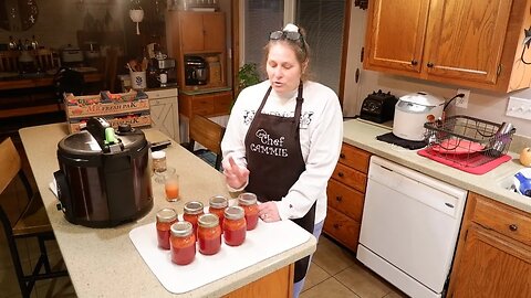 An easy canning project for a newbie! | Strawberry Lemonade Concentrate