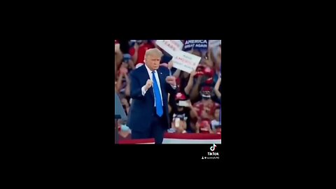 Trump dancing to good music 😂