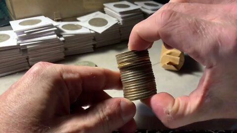 Hunting Kennedy Half Dollar Rolls - Half Dollar Roll Hunting at Local Bank and Struck Gold!