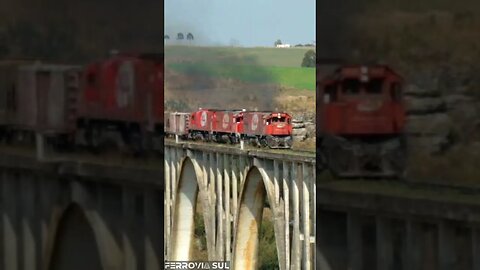 Triplex de GT22-CUM na ponte dos arcos #shorts #train #ferroviasul #trem