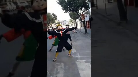 O PASSINHOS DO FOFÃO, KIKO, CHIQUINHA, CHAVES E HOMEM-ARANHA DANÇANDO NA CARRETA DA ALEGRIA