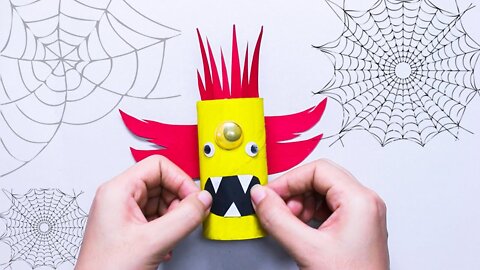 10 FUN & EASY HALLOWEEN CRAFTS FOR KIDS