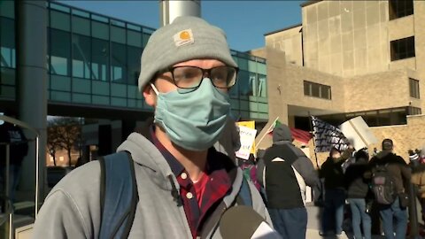 Dozens gather outside of courthouse seeking justice in Kyle Rittenhouse case