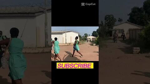 STUDENT RUN AND SCREAM BUSHMAN PRANK #shorts #short #shortvideo #shortsvideo #shortsfeed