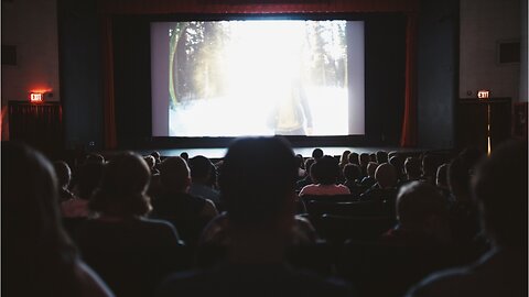 This app tells you when to hit the toilets during long films