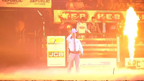 Steer Wrestlers Perform like Texas Rangers