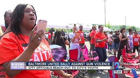 Baltimore leaders reach out to city's youth with anti-gun violence rally