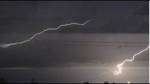 Firefighters warn of dangerous lightning strikes during Florida's storm season