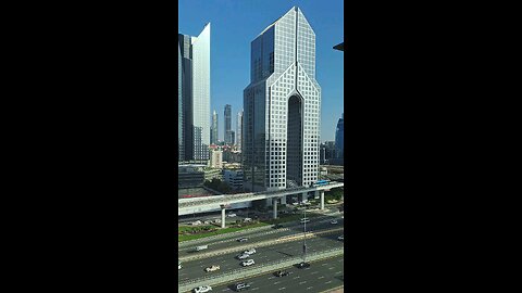 Dubai Dusit Thani hotel rode view car and building