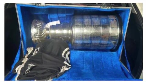 Stanley Cup takes wrong turn, ends up at Gabriel Landeskog's neighbor's house