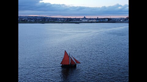 Galway Hooker Caper Beag On The Bay