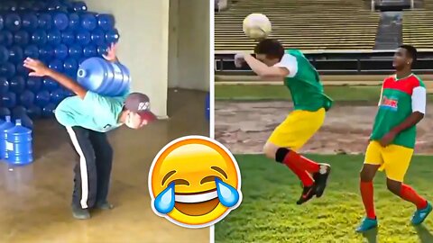 MELHORES VINES DE FUTEBOL & TIKTOK'S 2021 - FUTEBOL COMÉDIA, DRIBLES INSANOS, GOLAÇOS 19