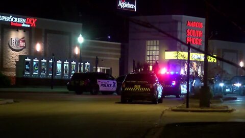 Teen stabbed during fight at South Shore Cinema in Oak Creek