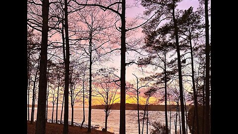 Beautiful sunset on the Coosa River in Alabama. Even if it is raining.