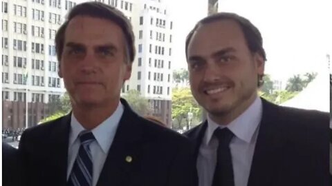 URGENTE CENSURA? Carlos Bolsonaro amanhece sem contas nas redes sociais