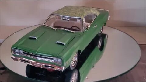 1:18 Diecast Model Cars - 1969 Dodge Coronet Super Bee "Mod Top" - ERTL "American Muscle"