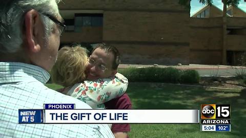 Valley organ recipient meets parents of donor