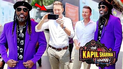 Chris Gayle At Kapil Sharma Show | Brett Lee Taking Photo Of Media And Spoke In Hindi