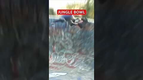 Mid Pocket Backside Grind @ LA’s Most Secret Pool