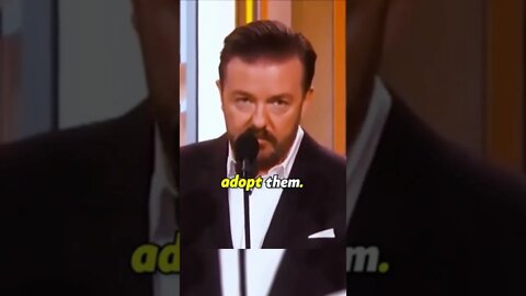 Brad Pitt & Kevin Hart ROASTED by Ricky Gervais 😂😂