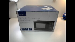 Insignia 0.9 Cu. Ft. Microwave Black Model: NS-MW09BK0 SKU: 6359490 (08-06-2021)