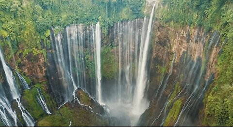 1000 Waterfalls Togather|Amazing View|Tumpak Sewu Waterfalls, Indonesia|Steve Yalo Video