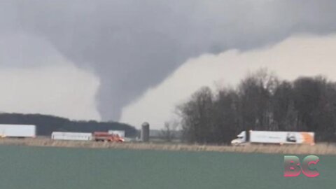 Tornadoes ravage Ohio, Midwest; at least 3 dead, damage widespread