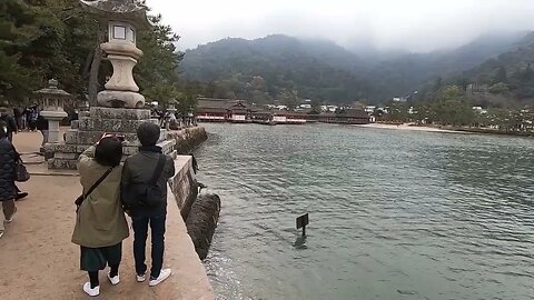 Hiroshima -Ground Zero- Miyajima and Hiroshima Castle