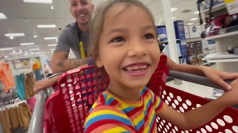 NAG SHOPPING PARA SA BALIKBAYAN BOX - FIRST TIME SHOPPING AT TARGET!