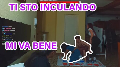 IL ROSSO INCULA UNA RAGAZZA MENTRE GIOCA A TWISTER🥵😂