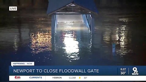 Northern Kentucky floodwall gates close as Ohio River rises