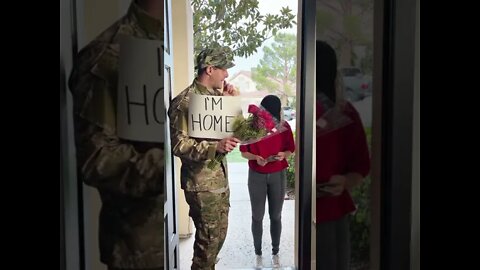 Her reaction when PIZZA GIRL sees her HUSBAND ❤❤