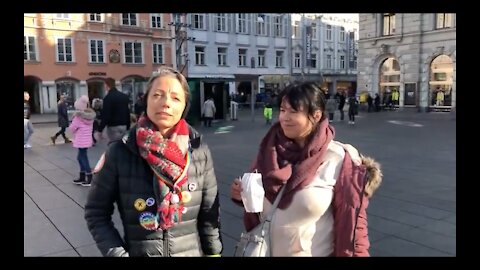 Brigitta beim Infotisch in Graz am 14.11.2020 zum Thema Eigenverantwortung ‼️💪🏼❤️‼️