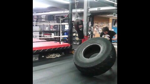 550lb tire flips