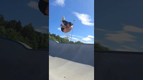 Bowl Skating #inlineskate #rollerskating #shorts